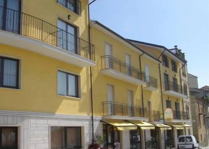 Hotel Coste Del Lago
